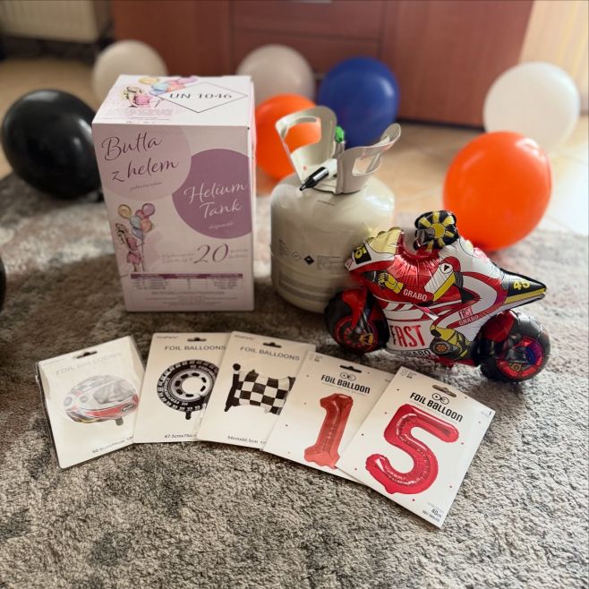 Příprava narozeninové oslavy na téma závodů 🥳🥰. #happybirthday #race #balonky #foliovebalonky #rajoslav